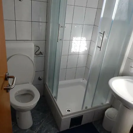 Indira Ii * Lovište