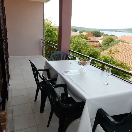 Indira Ii شقة Lovište